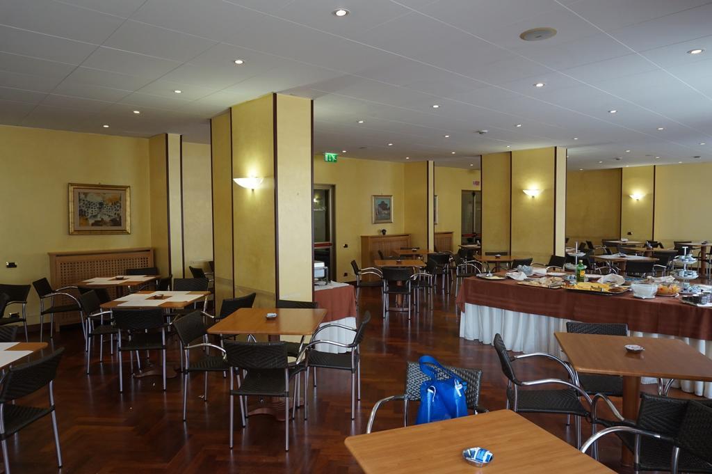 Ibis Styles Roma Aurelia Hotel Værelse billede